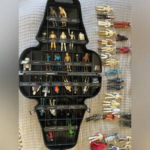 Star Wars figures, carrying case
